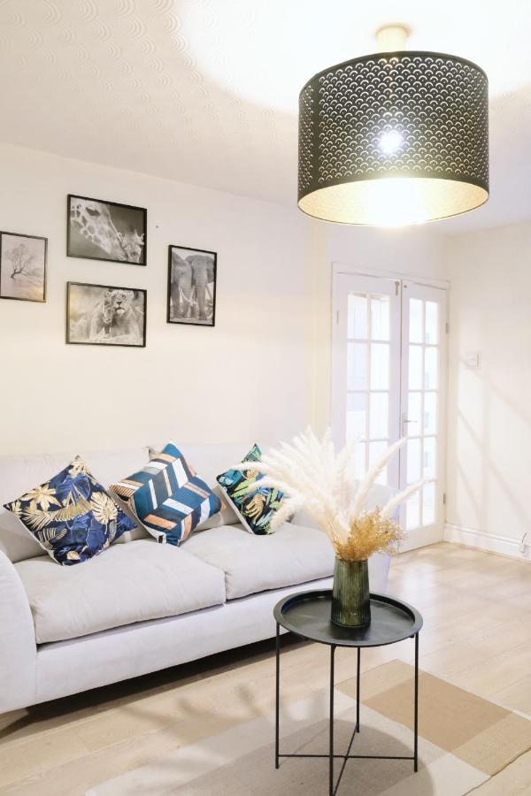Bee Stays - Maliston House Great Sankey Εξωτερικό φωτογραφία