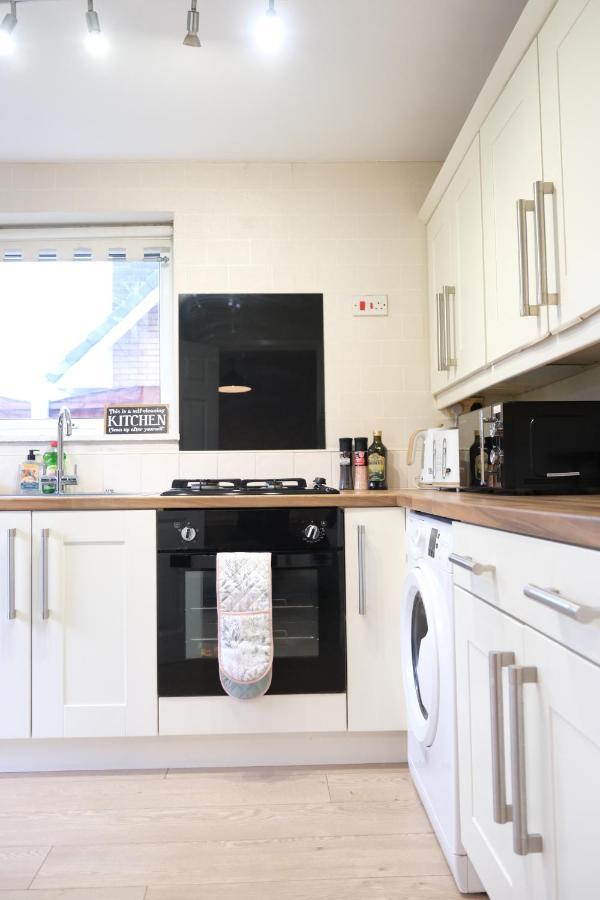 Bee Stays - Maliston House Great Sankey Εξωτερικό φωτογραφία