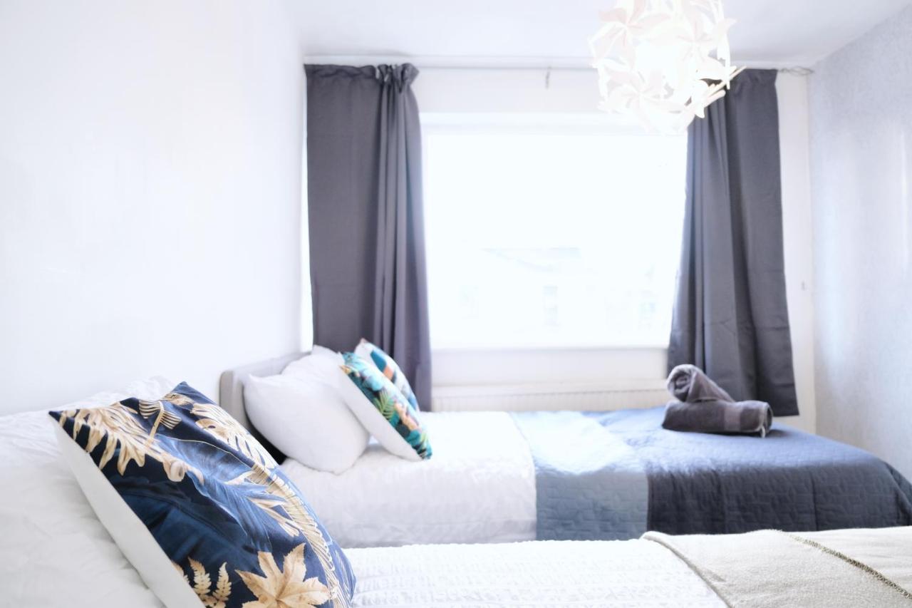 Bee Stays - Maliston House Great Sankey Εξωτερικό φωτογραφία
